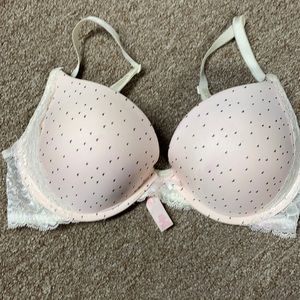 Victoria’s Secret bra